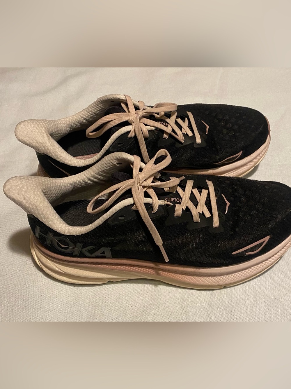 Hija Clifton 9 Black/Light Pink Women Athletic Shoes